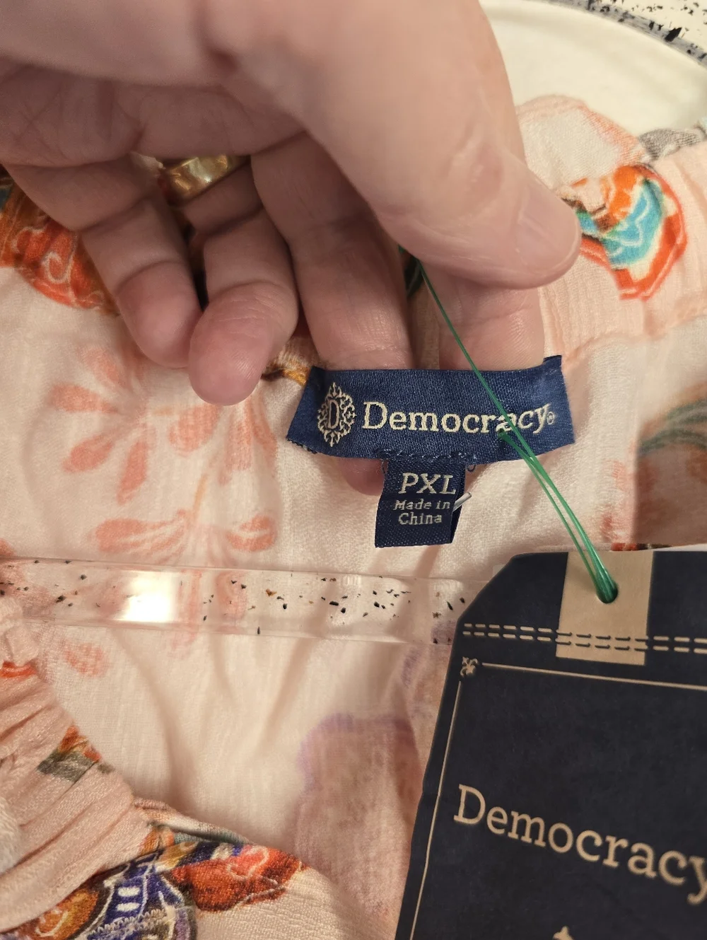 Democracy NWT Blush Floral Embroidered Peasant Blouse 1/2 Sleeve. Ladies PXL - Picture 5 of 10